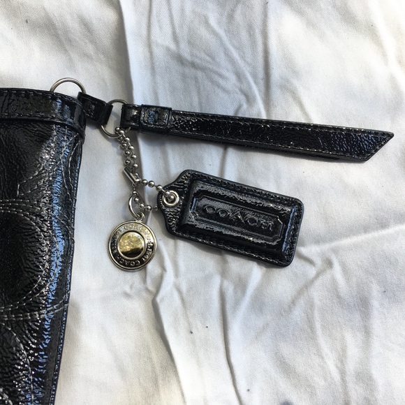 Coach - Picture 2 of 3